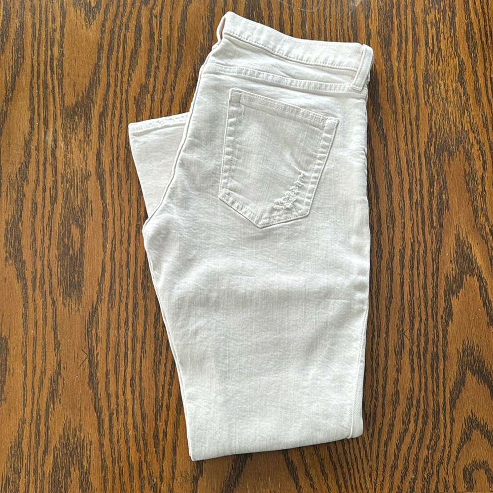 GAP Girlfriend Jeans SIZE 27R